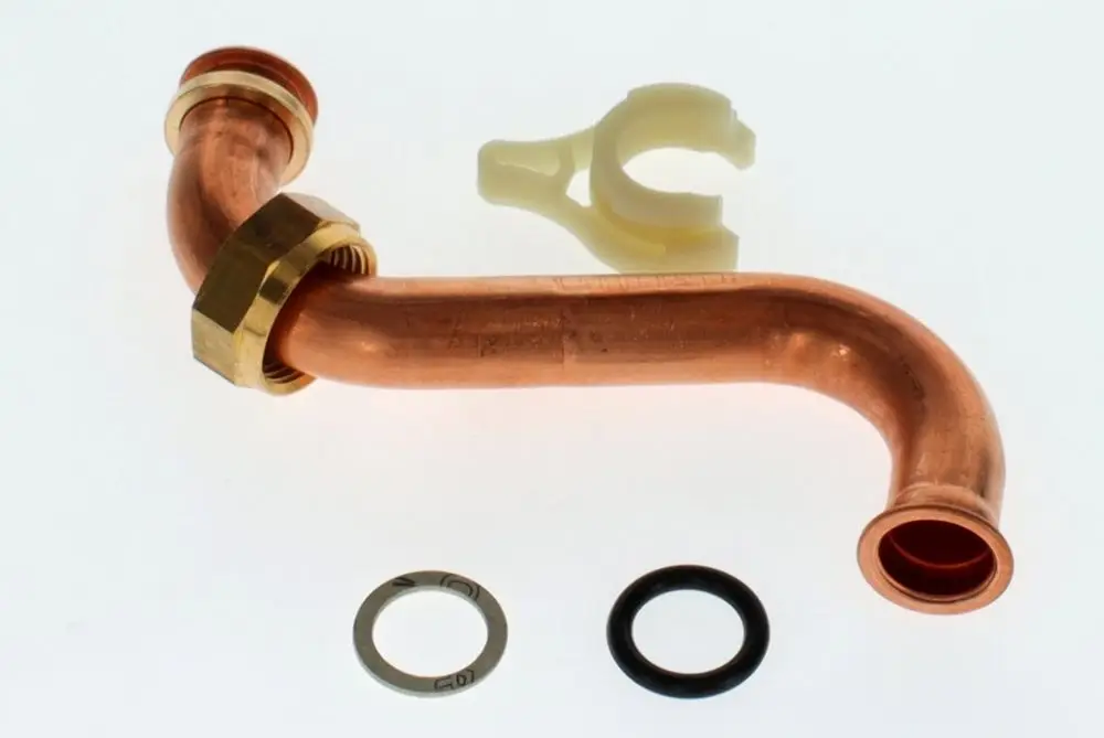 Kupferrohr mit gebogenen Enden, einer Kunststoffhalterung und zwei Dichtungsringen, ideal für den Einsatz in Wasserleitungen von Bosch.